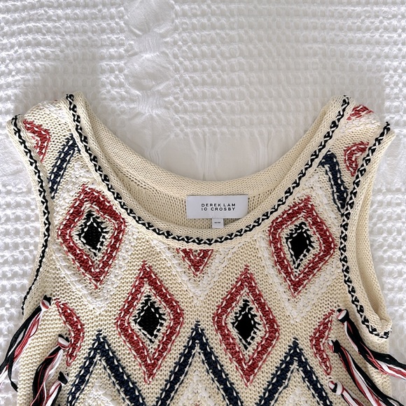 ✨Derek Lam Embroidered Top (M) ✨ - Picture 6 of 12
